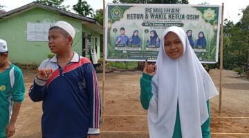 Serunya “Pilkada Mini” di MTs Swasta Sukaramai: Tiga Pasang Calon, 70 Pemilih, dan Drama Suara yang Bikin Deg-degan