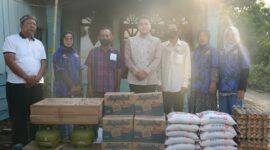 Dokumentasi Foto Kegiatan Pimpinan DPRD Provinsi Sumatera Utara Ricky Anthony Berikan Bantuan Korban Kebakaran 