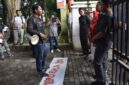 Dokumentasi Foto Kegiatan Adi Nugraha di Depan Kantor DPRD Kabupaten Langkat 