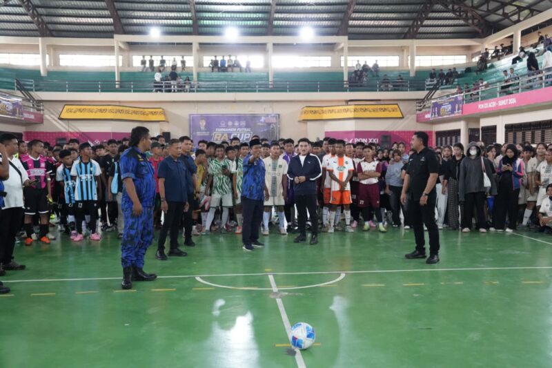 Dokumentasi Foto Kegiatan: Pimpinan DPRD Provinsi Sumatera Utara Ricky Anthony di Futsal se-Indonesia Sumatera Utara 