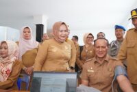 Dokumentasi Foto Kegiatan Plt Bupati Langkat Tiorita Surbakti di Donor Darah