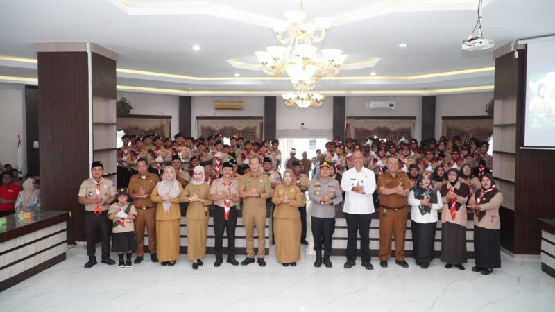 Dokumentasi Foto Kegiatan Plt Bupati Langkat Tiorita Surbakti di Pramuka 