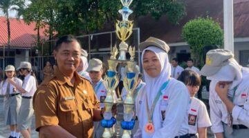 SMAN 7 Medan Juara III Bola Tangan Putri, Kepsek Suyono Kita Tingkatkan Prestasi Tahun Depan