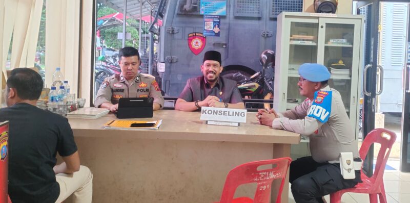 Dokumentasi Foto Kegiatan Wakil Ketua Komite MAN 2 Langkat di Polres Langkat Pelaporan Dugaan Pencemaran Nama Baik