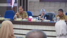 Dokumentasi Foto Kegiatan Plt Bupati Langkat Tiorita Surbakti di OPD