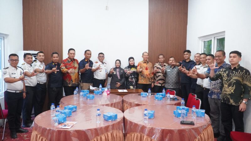 Dokumentasi Foto Kegiatan Plt Bupati Langkat Tiorita Surbakti di Lapas Langkat 