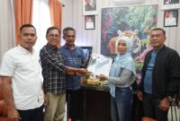 Dokumentasi Foto Kegiatan Ketua DPRD Kabupaten Langkat Sri Bana PA Bersama LSM Bitra Indonesia