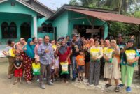 Dokumentasi Foto Kegiatan SKK Migas EMP Gebang Limited Berbagi Kasih Kepada Korban Banjir di Desa Pekubuan Tanjung Pura