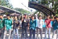 Dokumentasi Foto Kegiatan Marzan dan Diky Wahyudi selaku Koordinator Aksi Unjuk Rasa Jumat (9/10/2026)