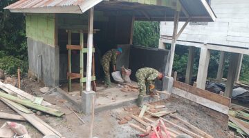 Kompak dan Bersinergi, Satgas TMMD dan Warga Gotong-royong Rehab Masjid dan Tempat Wudhu