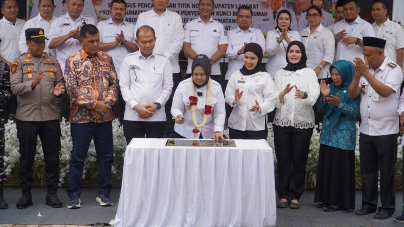 Dokumentasi Foto Kegiatan Plt.Bupati Langkat Tiorita Surbakti di Kecamatan Pematang Jaya 